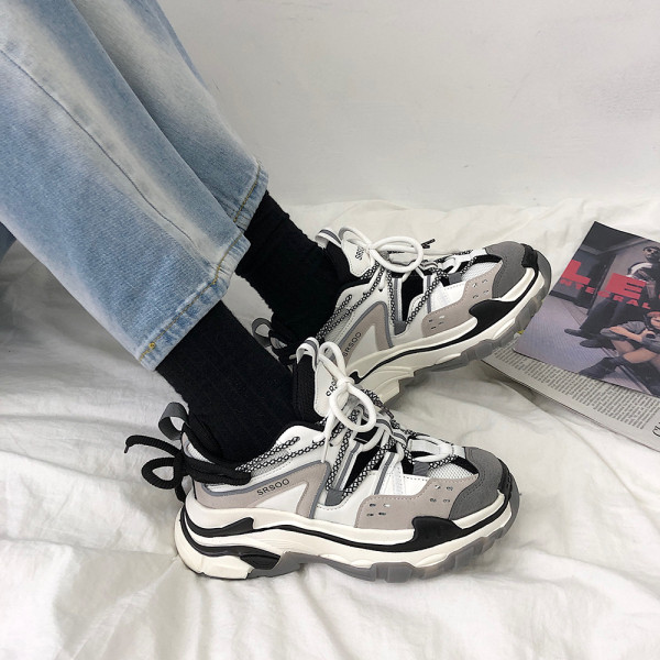 Σύγχρονα πάνινα παπούτσια φθινοπώρου-χειμερινά  με τραχιά σόλα