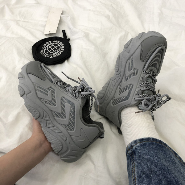 Πάνινα παπούτσια φθινοπώρου-χειμερινά  με τραχιά σόλα και  κορδόνια