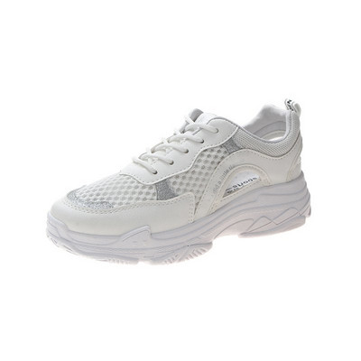 Lameda tallaga hingavad naiste tossud