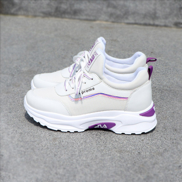 Νέο μοντέλο  γυναικεία αθλητικά παπύτσια με κορδόνια σε λευκό χρώμα