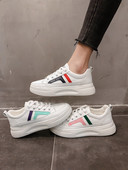 Γυναικεία μοντέρνα αθλητικά παπούτσια κατάλληλα για το καλοκαίρι με επίπεδη σόλα