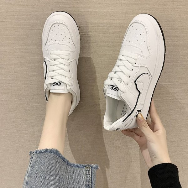 Νέο μοντέλο casual  γυναικεία αθλητικά παπύτσια με κορδόνια