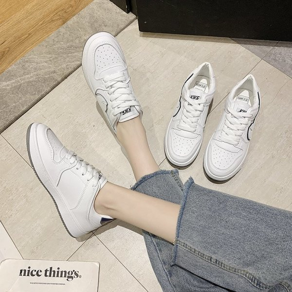 Νέο μοντέλο casual  γυναικεία αθλητικά παπύτσια με κορδόνια