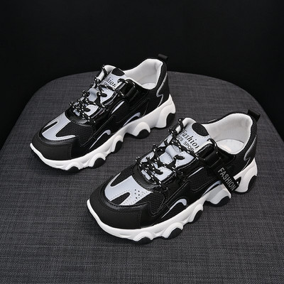 Naiste vabaaja tossud paelte ja krobelise tallaga - valge, must ja roosa