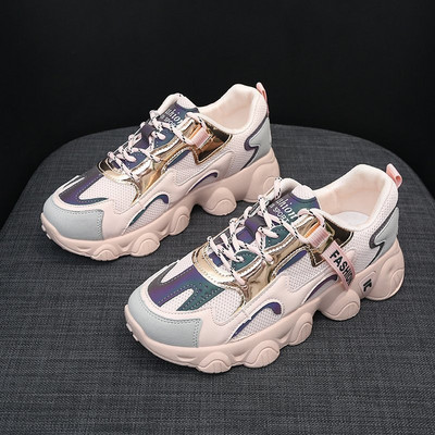 Naiste vabaaja tossud paelte ja krobelise tallaga - valge, must ja roosa