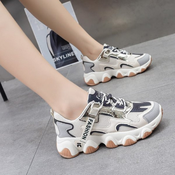 Naiste vabaaja tossud paelte ja krobelise tallaga - valge, must ja roosa