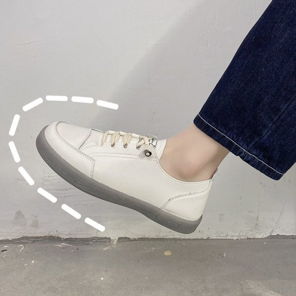 Γυναικεία έκο δερμάτινα αθλητικά παπούτσια με επίπεδη σόλα