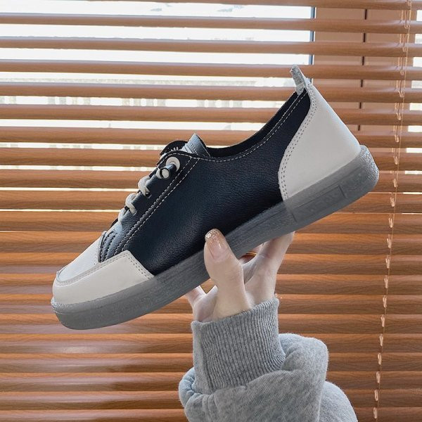 Γυναικεία έκο δερμάτινα αθλητικά παπούτσια με επίπεδη σόλα