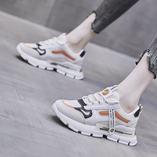 Uus mudel paelte, tikandi ja kareda tallaga naiste tossud