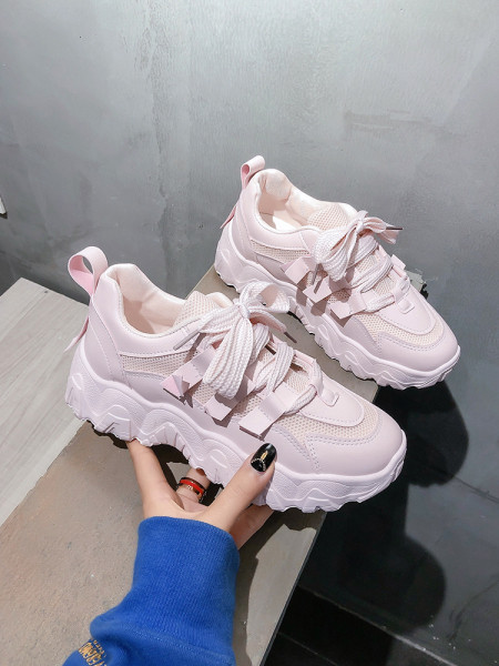 Γυναικεία αθλητικά παπούτσια με ψηλή σόλα και κορδέλα