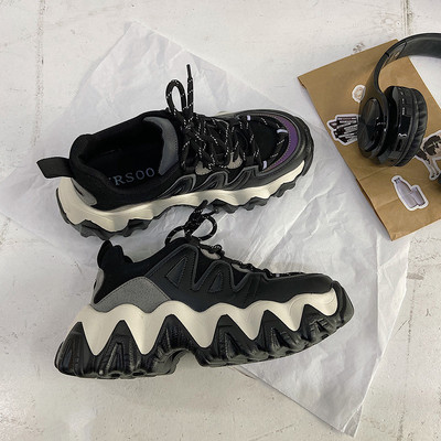 Καθημερινά αναπνευστικά αθλητικά παπούτσια με τραχιά σόλα