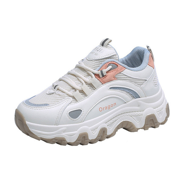 Γυναικεία αθλητικά παπούτσια με τραχιά σόλα και πλέγμα