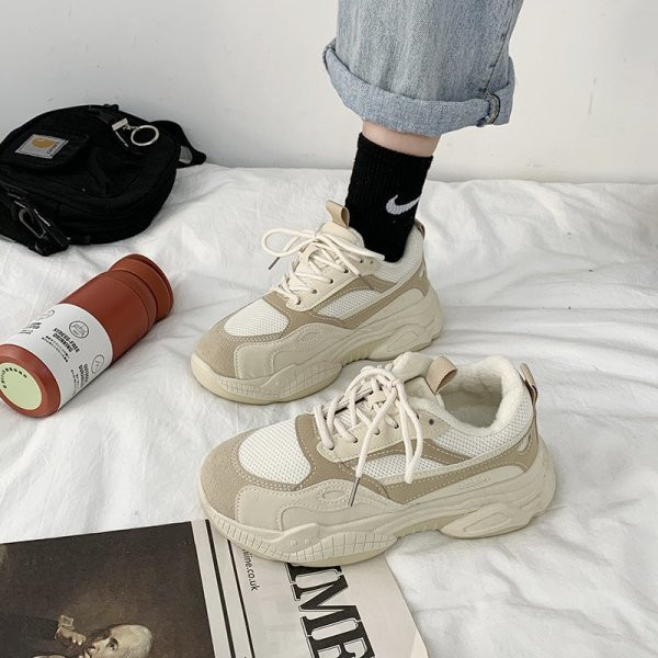 Casual γυναικεία αθλητικά παπούτσια από οικολογικό δέρμα με πλατφόρμα 5 cm