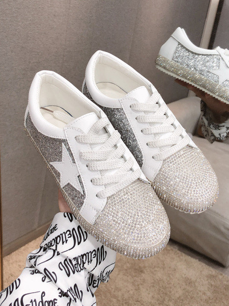 Γυναικεία casual αθλητικά παπούτσια με πέτρες και κορδόνια σε τρία χρώματα