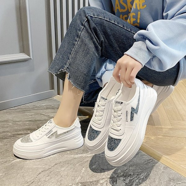 Έκο δερμάτινα γυναικεία αθλητικά παπούτσια μ με γυαλιστερό εφέ