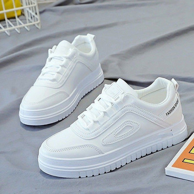 Casual γυναικεία αθλητικά παπούτσια κατασκευασμένα από faux δέρμα με επίπεδη σόλα