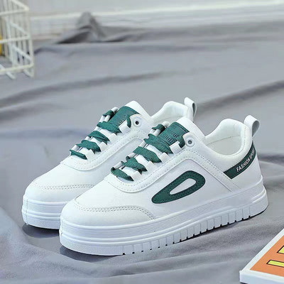 Casual γυναικεία αθλητικά παπούτσια κατασκευασμένα από faux δέρμα με επίπεδη σόλα