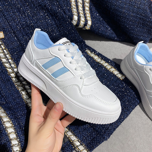 Γυναικεία έκο δερμάτινα αθλητικά παπούτσια με έμβλημα