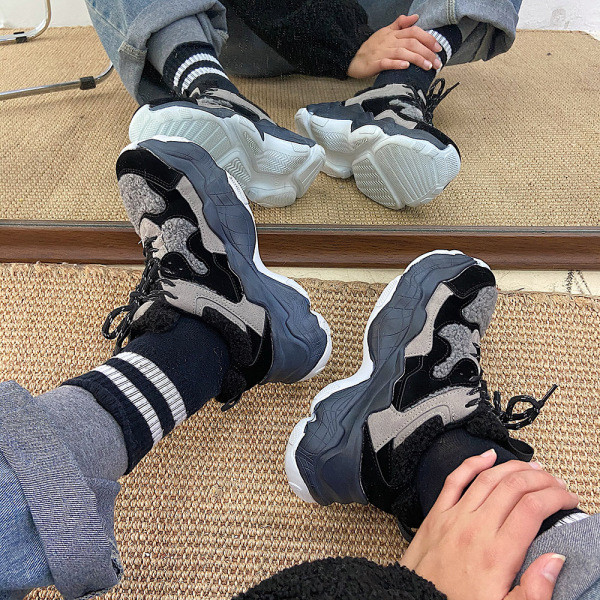 Αθλητικά παπούτσια φθινοπώρου-χειμερινά με τραχιά σόλα