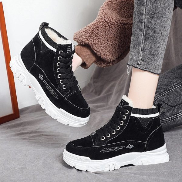 Νέο μοντέλο  γυναικεία αθλητικά παπύτσια από οικολογικό σουέτ με απαλή ζεστή επένδυση