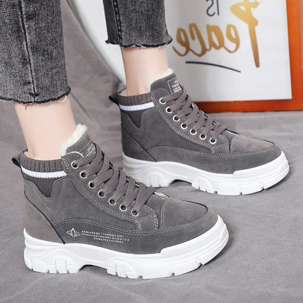 Νέο μοντέλο  γυναικεία αθλητικά παπύτσια από οικολογικό σουέτ με απαλή ζεστή επένδυση