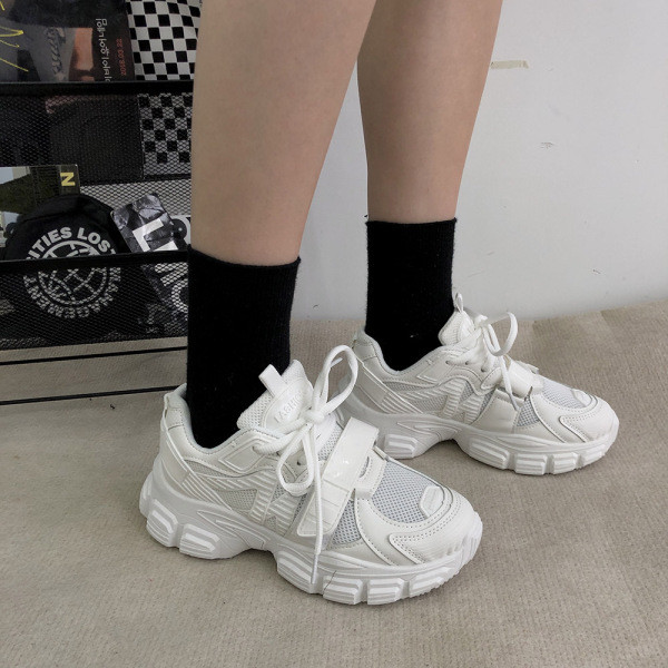 Φθινοπωρινά αθλητικά παπούτσια με κορδόνια και velcro