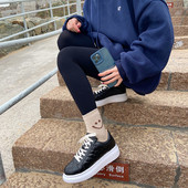 Αθλητικά πάνινα παπούτσια με επίπεδη πλατφόρμα