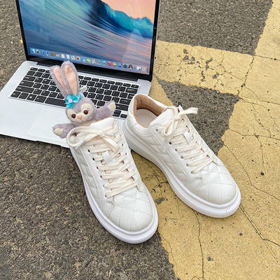 Αθλητικά πάνινα παπούτσια με επίπεδη πλατφόρμα