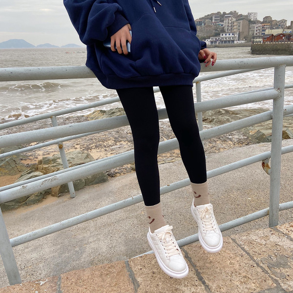 Αθλητικά πάνινα παπούτσια με επίπεδη πλατφόρμα