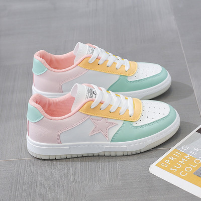 Χρωματιστά γυναικεία αθλητικά παπούτσια από οικολογικό δέρμα