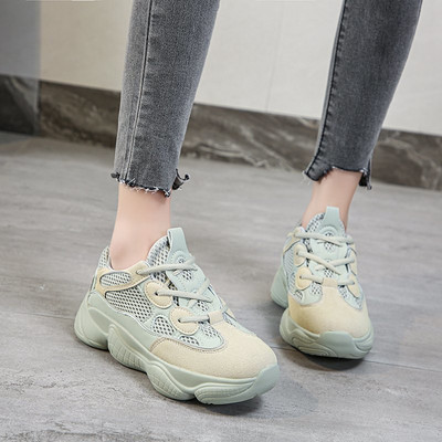 Γυναικεία casual αθλητικά παπούτσια με κορδόνια και τραχιά σόλα κατάλληλα για το φθινόπωρο