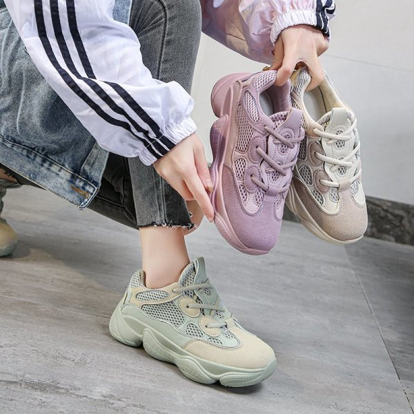 Γυναικεία casual αθλητικά παπούτσια με κορδόνια και τραχιά σόλα κατάλληλα για το φθινόπωρο