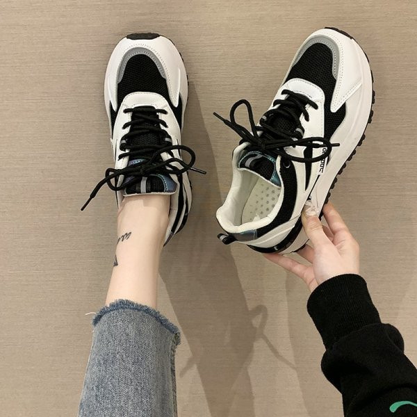 Casual γυναικεία αθλητικά παπούτσια με πλέγμα και επίπεδη σόλα