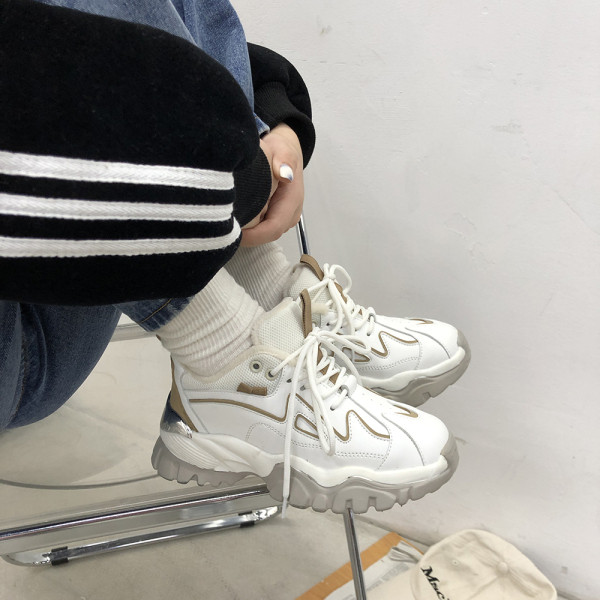 Αθλητικά παπούτσια φθινοπώρου-χειμερινά σε δύο χρώματα με τραχιά σόλα