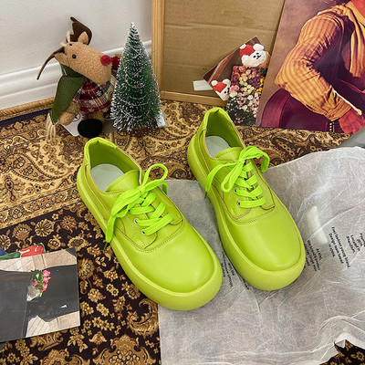 Κλασικό μοντέλο αθλητικά  παπούτσια από οικολογικό δέρμα με πλατφόρμα