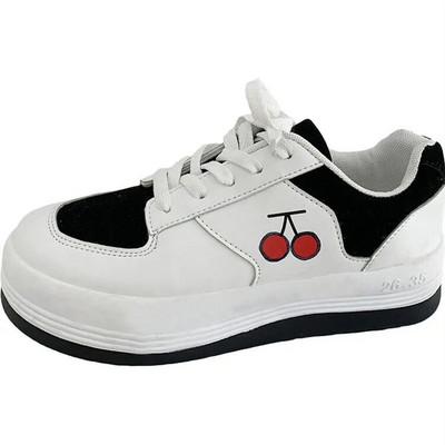 Must-valged vabaaja naiste tossud