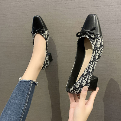 Νέο μοντέλο  γυναικεία αθλητικά παπύτσια  με ψηλό τακούνι 4,5 cm και κορδέλα