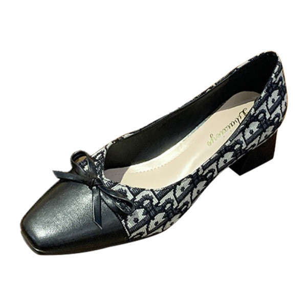 Νέο μοντέλο  γυναικεία αθλητικά παπύτσια  με ψηλό τακούνι 4,5 cm και κορδέλα