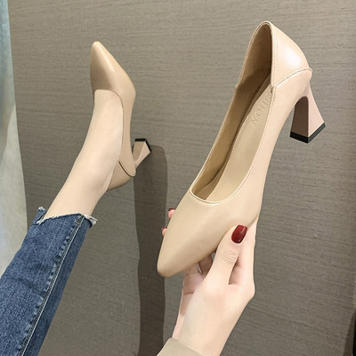 Naiste teravatipulised kõrge 6 cm kontsaga kingad - kunstnahast