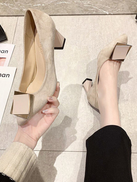 Κομψά γυναικεία παπούτσια από οικολογικό σουέτ - ύψος τακουνιού 7 cm