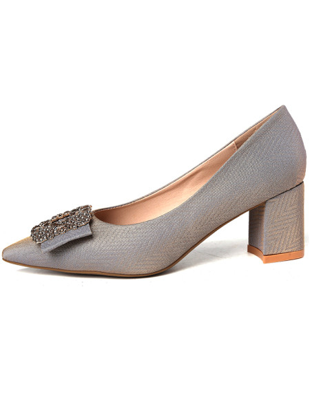 Γυναικεία παπούτσια με τακούνι και αγκράφα πάχους 7 cm