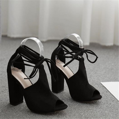 Μοντέρνα σανδάλια με αστράγαλο από οικολογικό σουέτ