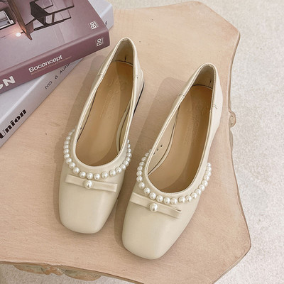 Novi model ženskih okruglih cipela sa biserima i četvrtastom petom