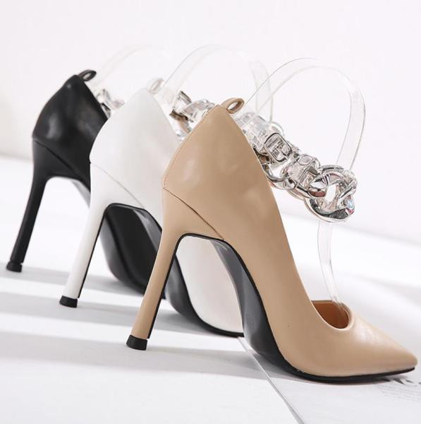 Moodsad naiste kingad kõrgete kontsadega ja metallist pahkluu rihmaga