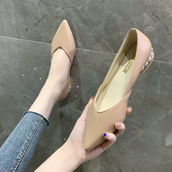 Naiste teravatipulised pärlitega kunstnahast kingad