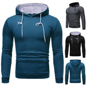 Dnevni sweatshirt jednobojni model s kapuljačom