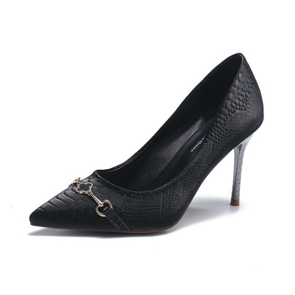 Elegantsed kõrge 9 cm kontsaga naiste kingad - terava otsaga mudel