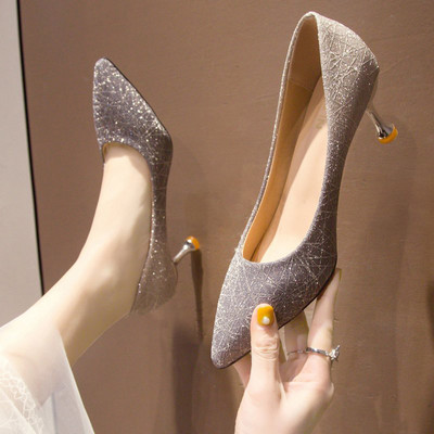 Särava motiivi ja 6,5 cm kõrge kontsaga elegantsed naiste kingad