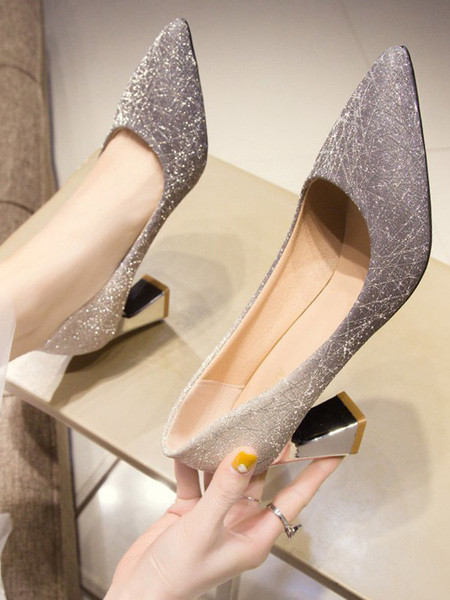 Särava motiivi ja 6,5 cm kõrge kontsaga elegantsed naiste kingad