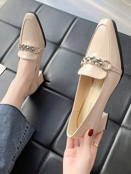 Naiste vabaajajalatsid metallelemendi ja kandilise kontsaga